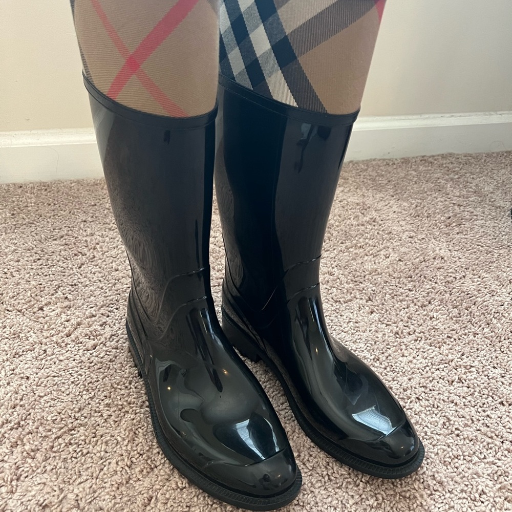 Burberry rain boots